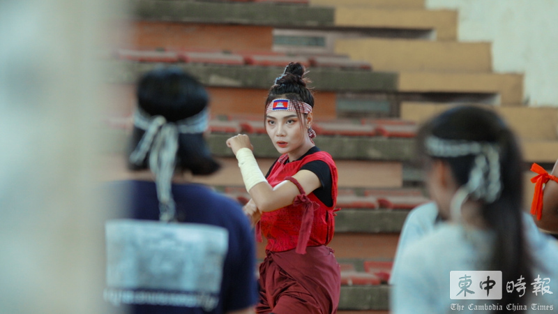 彬扎丽雅刚柔并济戏外诠释武术人生